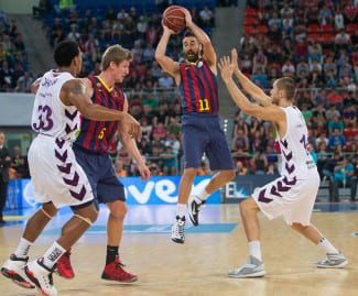 Supercopa: El Barça asusta, gana al Baskonia por 29 puntos y se cita otra vez con el Madrid