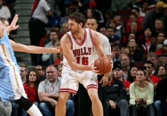 Pau y Mirotic, los que más tiran en los Bulls por detrás de Rose. Derrick ya brilla (Vídeo)