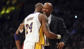 Brian Shaw asesora al rookie de los Lakers que llamó violador a Kobe. ¿Qué le dice?