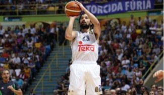 Llull: «No nos podemos quejar de jugar mucho. La motivación está por encima del cansancio»