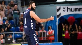 Viaje relámpago de Bourousis a Atenas por la muerte de su suegro. Estará ante Olympiacos