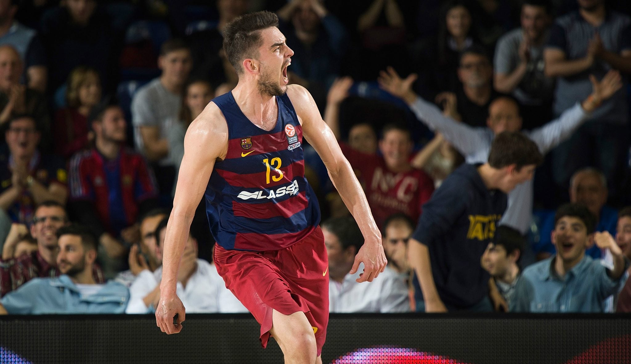 Abrines mete 25 puntos, el Barça se adelanta 2-1… ¡y póster de Satoransky a Randolph!