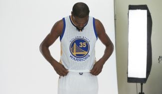 ¿Odiado? La camiseta de Durant de Warriors arrasa en ventas… ¡hasta en Oklahoma!
