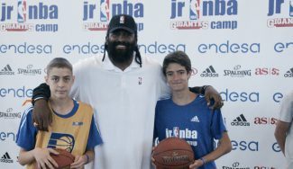 Turiaf pasa revista a la actualidad en el Jr NBA Gigantes Camp: Pau, Ricky, Curry, LeBron