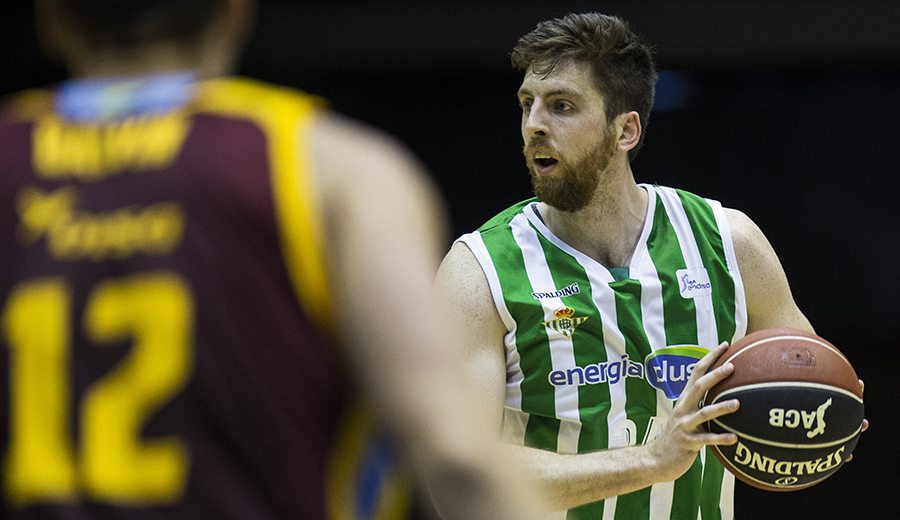 Ryan Kelly ya impresiona con el Betis: mira su debut, con 21 puntos y 7 rebotes (Vídeo)