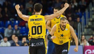 El Canarias asalta el Palau: Ponitka es MVP y San Miguel anota la canasta decisiva (Vídeo)