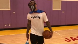 Damian Lillard parodia los vídeos de entrenamientos de la estrellas NBA