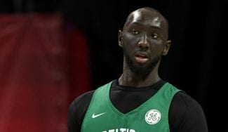 Tacko Fall sufre una conmoción cerebral… por golpearse contra un techo