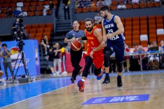 España gana un emocionante choque a Argentina: show de Ricky Rubio