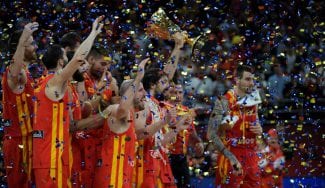 Otros campeones del mundo felicitan a la selección española