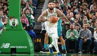 ¿Cómo se enamoró Poirier de los Celtics? Jugando… ¡al NBA2K en la play!