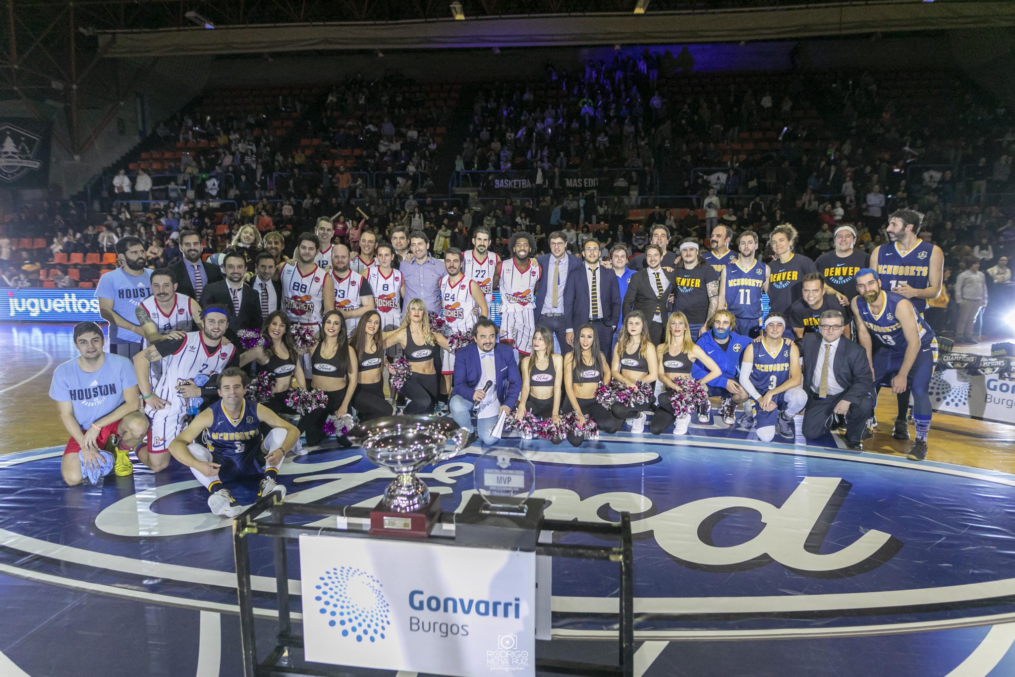 Basket, navidad y solidaridad, juntos en Burgos este domingo