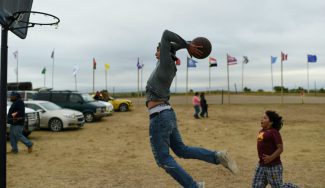 India y el baloncesto, de la mano: crowdfunding para mejorar canchas en dicho país