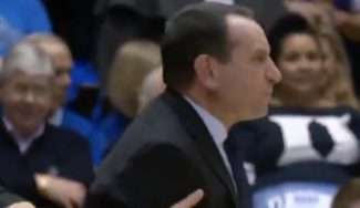 Mike Krzyzewski, muy enfadado en la NCAA… con su propio público (Vídeo)