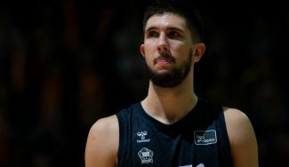 La emotiva despedida de Axel Bouteille y las explicaciones del RETAbet Bilbao Basket