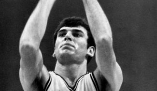 Kresimir Cosic: la historia de un pionero del baloncesto europeo