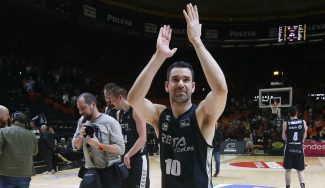 Rafa Martínez se despide del RETAbet Bilbao Basket… pero aplaza la decisión sobre su futuro