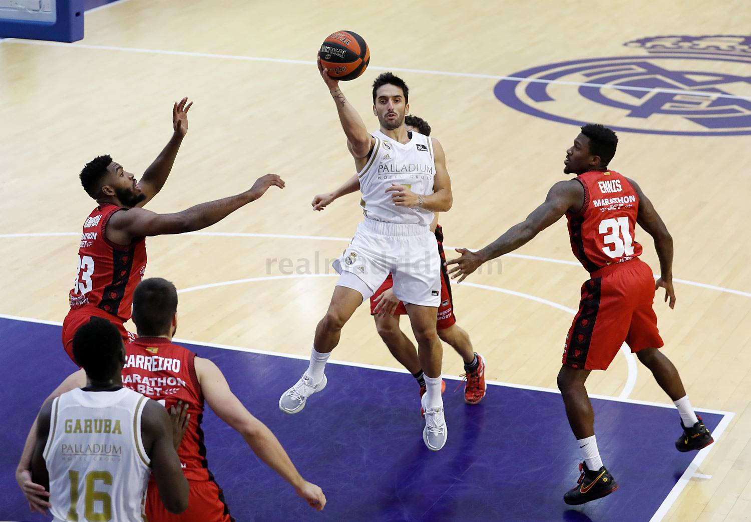 El Real Madrid termina invicto la pretemporada. Alocén deja sus primeros destellos de blanco… (Vídeo)