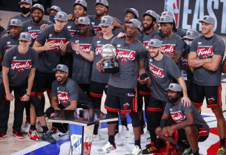 Bam Adebayo firma el partido de su vida y los Heat jugarán las Finales NBA (Vídeo)