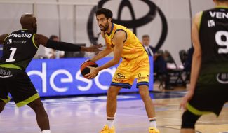 Javi Beirán se reivindica en su regreso y lidera la victoria del Herbalife Gran Canaria