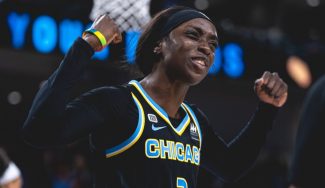 Chicago Sky arolla a Phoenix con una desatada Kahleah Copper