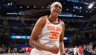 Connecticut y Las Vegas culminan las series y se citan en las Finales de la WNBA